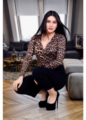 Busty Escorts in Delhi